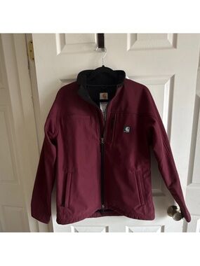 Carhartt Women's Maroon Softshell Jacket-Medium